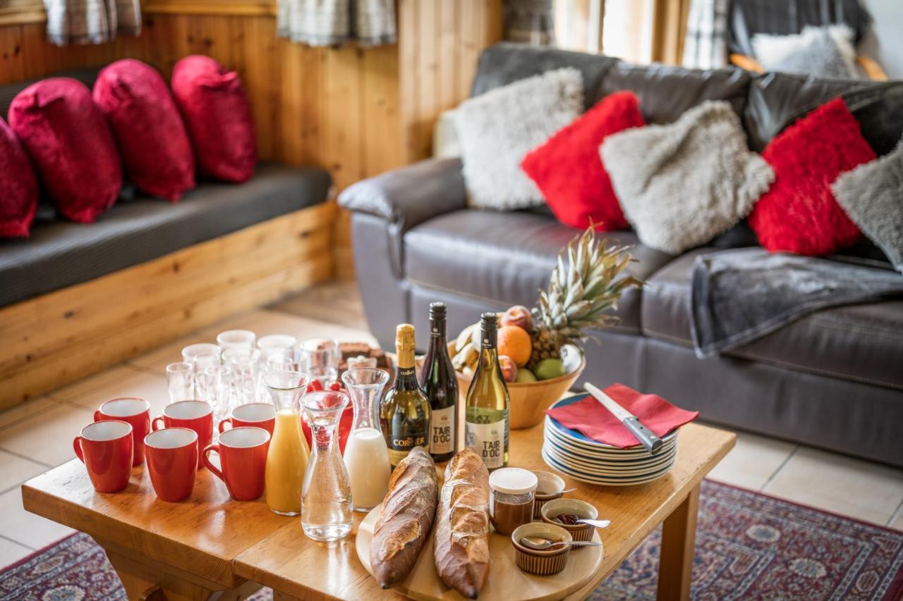 Chalet Himalaya , 10 Person Chalet With 5 Ensuite Bedrooms And Outdoor Jacuzzi In Meribel Centre Exterior foto